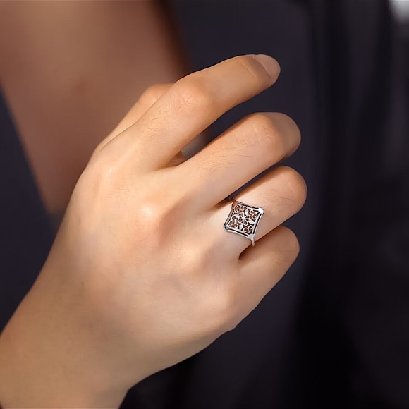 🔵𝟲𝟱%𝗢𝗙𝗙 𝗯𝘂𝗻𝗱𝗹𝗲𝘀 𝟯+🔵 NEW Square Filigree Stainless Steel Ring - Picture 4 of 11